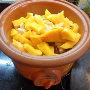 Cách làm gà sốt xoài chín