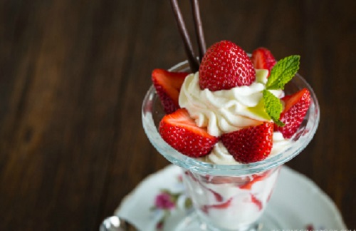 Gà tequila cam ăn kèm salad salsa dứa thơm lừng góc bếp