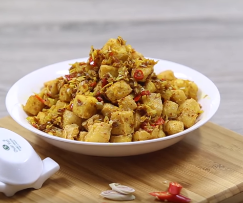 Gà tiềm thuốc bắc nóng hổi, bổ dưỡng, ăn ngon, cả nhà đều thích