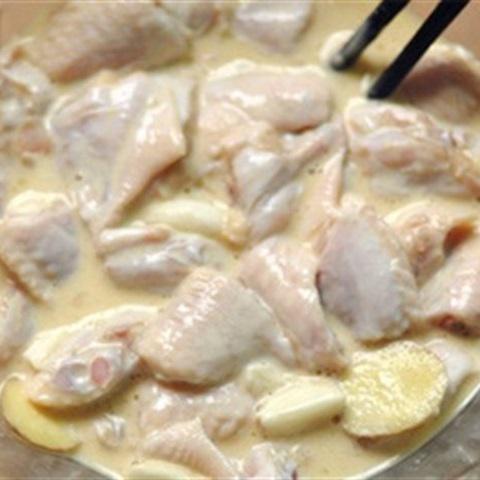 Cách làm gà ướp bia chiên giòn