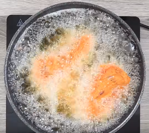 Gà viên chiên vàng ươm, giòn rụm ăn bao nhiêu cũng hết