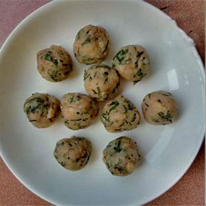 Cách làm gà viên lá mắc mật sốt cà chua