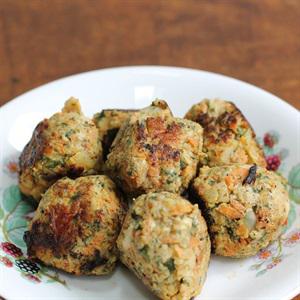 Cách làm gà viên sốt cà chua