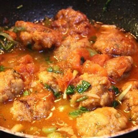 Cách làm gà viên sốt cà chua