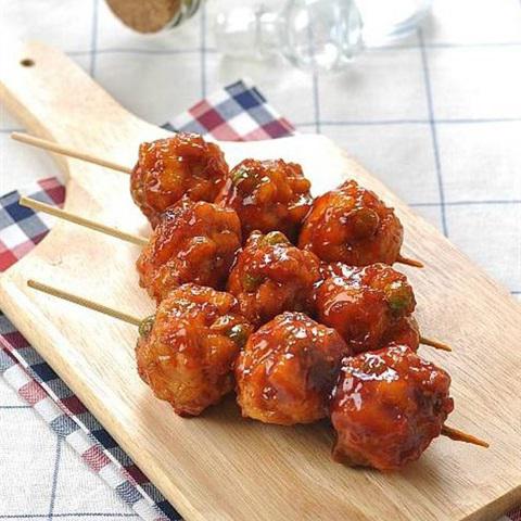 Cách làm gà viên sốt chua ngọt