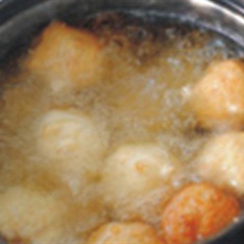 Cách làm gà viên xào vải