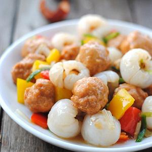 Cách làm gà viên xào vải