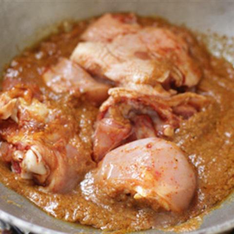 Cách làm gà xào cay kiểu Ấn