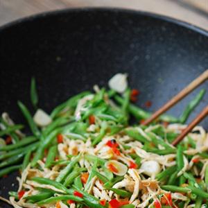 Cách làm gà xào đậu que