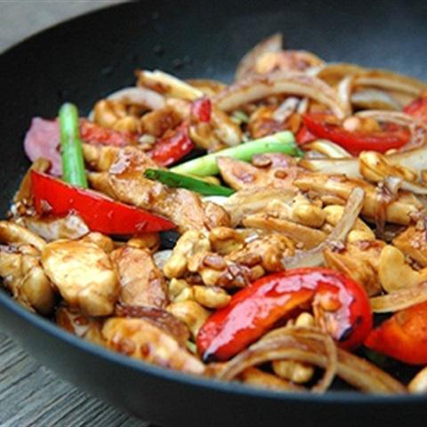 Cách làm gà xào hạt điều