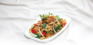 Gà xào hạt điều