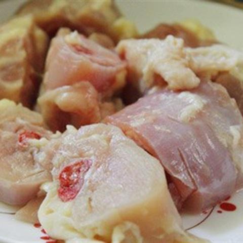 Cách làm gà xào húng quế