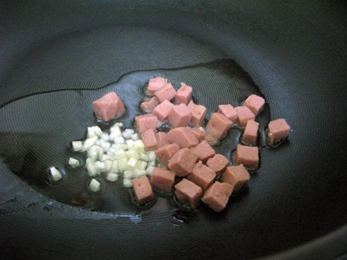 Gà xào khoai tây nhanh và ngon miễn chê