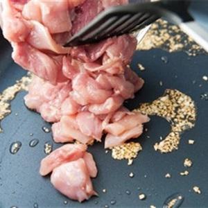 Cách làm gà xào kiểu Thái