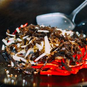 Cách làm gà xào măng tươi