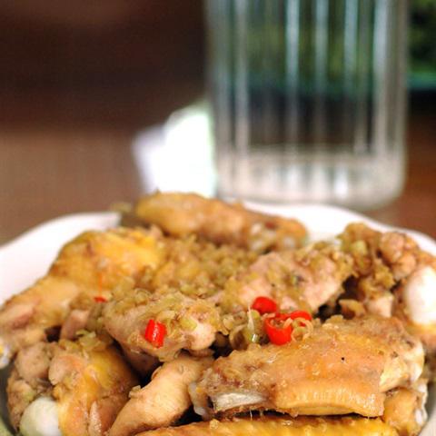 Cách làm gà xào sả