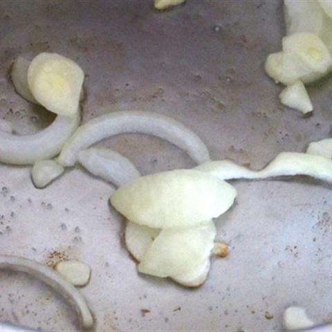 Cách làm gà xào su su