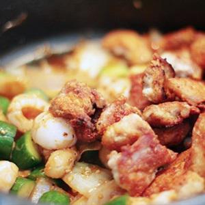 Cách làm gà xào vải