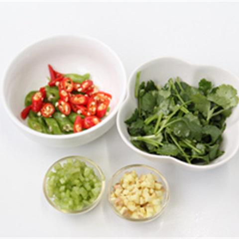 Cách làm gà xé phay chua ngon