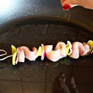 Cách làm gà xiên chiên