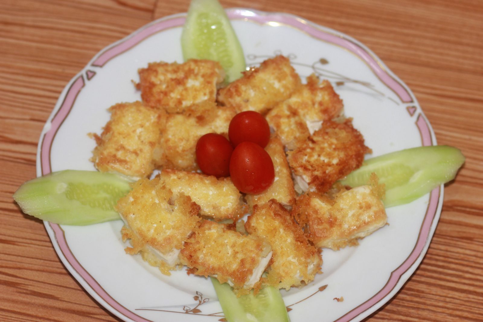 Gà xiên nướng sốt Tzatziki