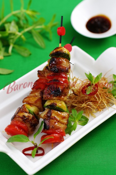 Gà xiên que nướng sả