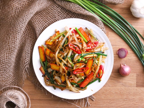 Gà xiên que ướp sữa chua thơm nức mũi