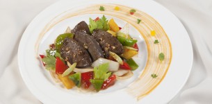 Gan heo xào chua ngọt