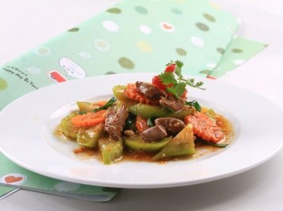 Gan ngỗng xào mướp