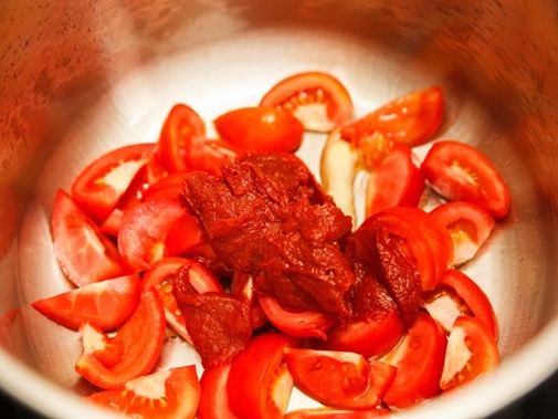 Gắp không ngừng đũa với cách gà sốt sa tế cay nồng, vàng ruộm