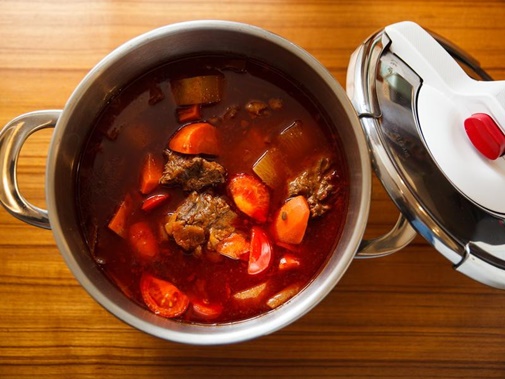 Gắp không ngừng đũa với cách gà sốt sa tế cay nồng, vàng ruộm