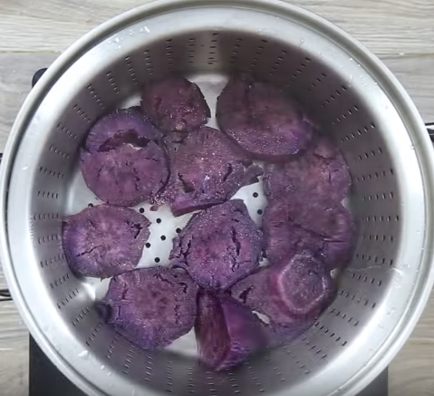 Gắp không ngừng đũa với món chả lụa kho tiêu ngon không lối thoát