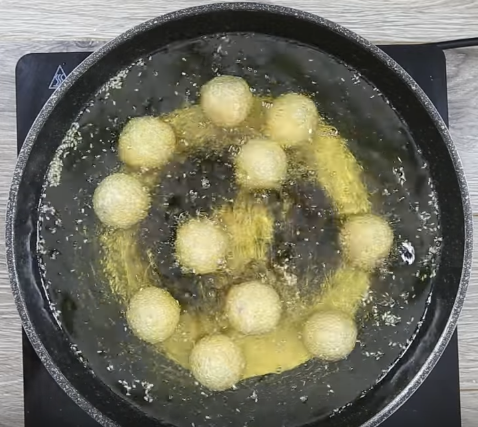 Gắp không ngừng đũa với món chả lụa kho tiêu ngon không lối thoát