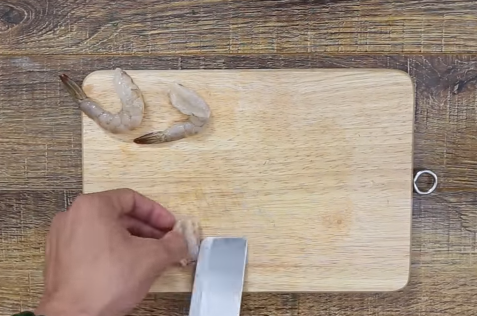 Gắp không ngừng đũa với món thịt heo quay bì giòn ngon như ngoài hàng