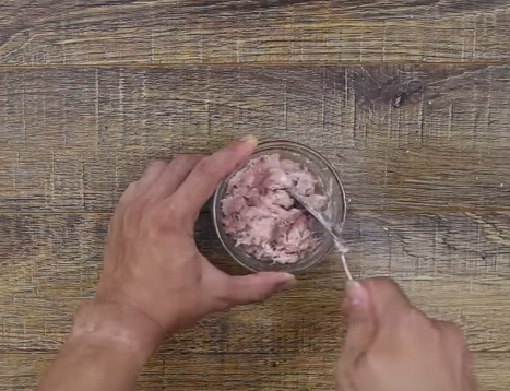 Gắp không ngừng đũa với món thịt heo quay bì giòn ngon như ngoài hàng