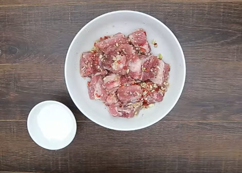 Gắp không ngừng đũa với nộm ốc dưa chuột thanh mát, giòn sần sật