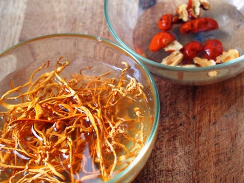 Gầy đến mấy cũng tăng cân vù vù với bánh bì ngô nhồi thịt kiểu này