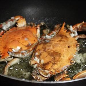 Cách làm ghẹ rang chua ngọt