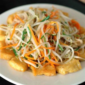 Cách làm giá hẹ xào đậu hũ