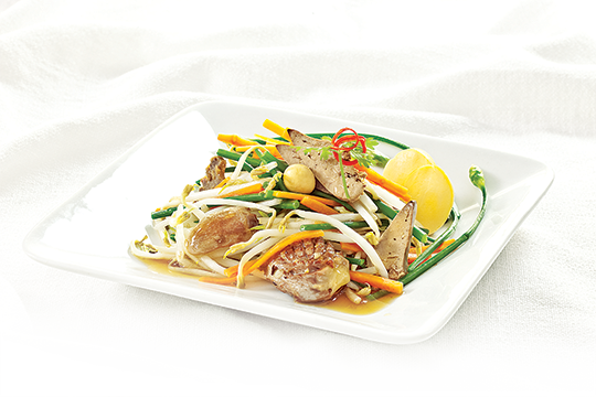 Giá hẹ xào lòng gà