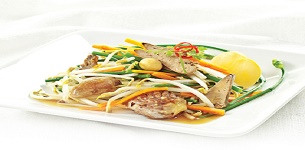 Giá hẹ xào lòng gà