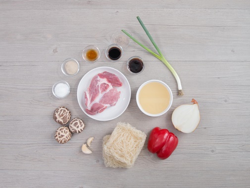 Giải nhiệt, giảm stress với nước chanh oải hương