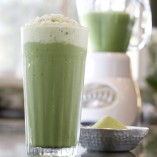 Giải nhiệt mùa hè cực đã với cách làm sinh tố trà xanh