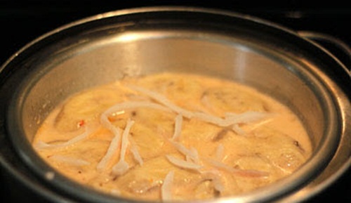 Giải nhiệt mùa hè với chè khoai lang táo tàu