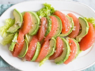 Giảm cân với Salad bơ bưởi