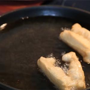 Cách làm giò cháo quẩy