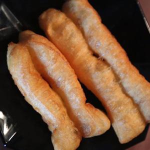 Cách làm giò cháo quẩy