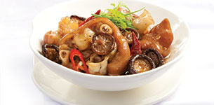 Giò heo kho nấm đông cô