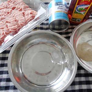 Cách làm giò lụa ngày Tết