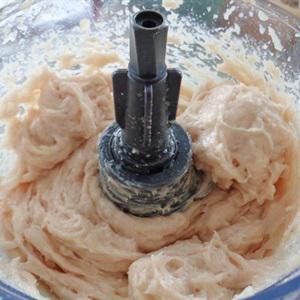 Cách làm giò lụa ngày Tết